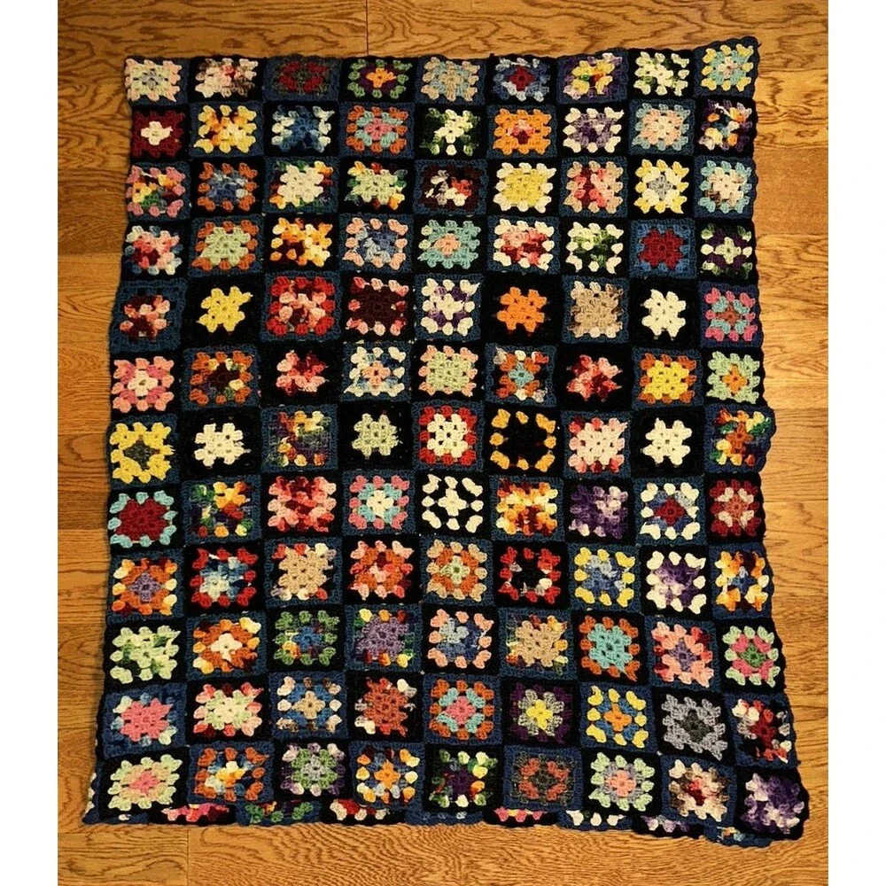 Handmade size 66x41